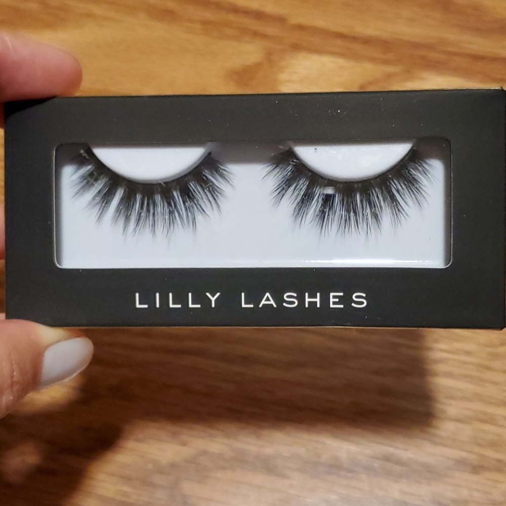 False lashes